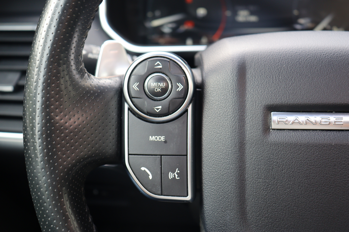 Land Rover Range Rover Sport — 24
