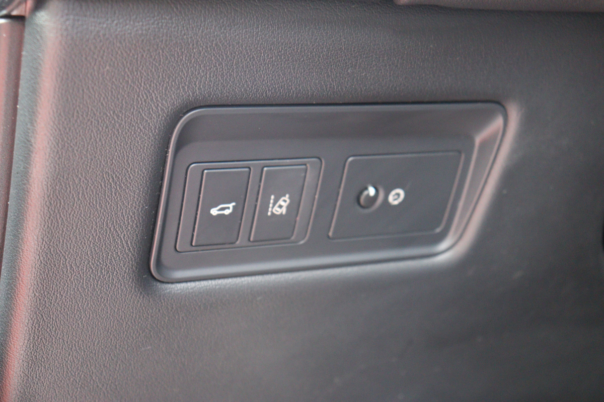 Land Rover Range Rover Sport — 22
