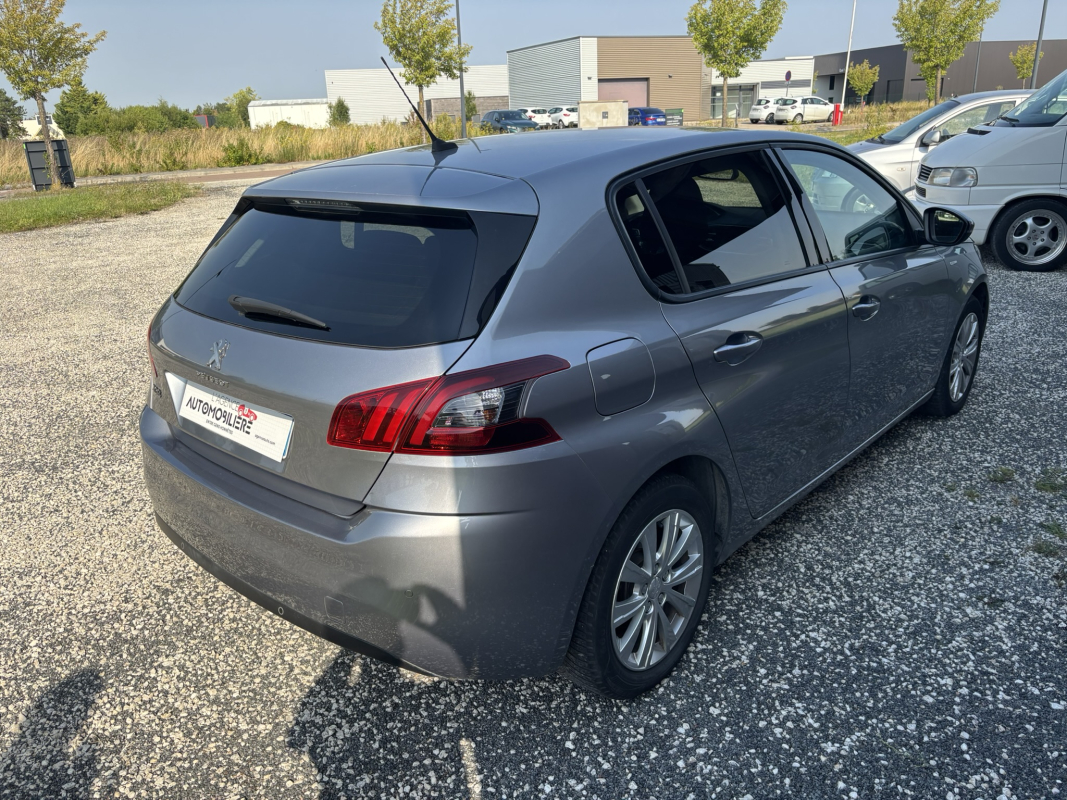 Peugeot 308 — 5