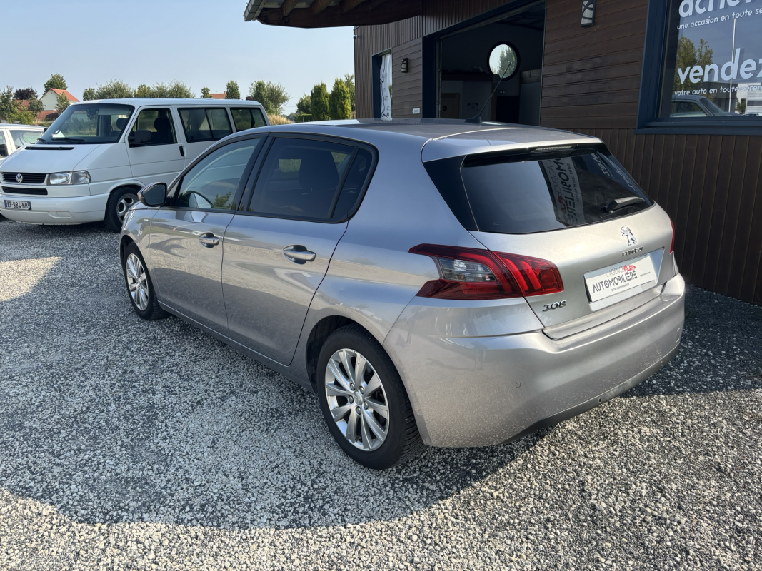 Peugeot 308 — 3