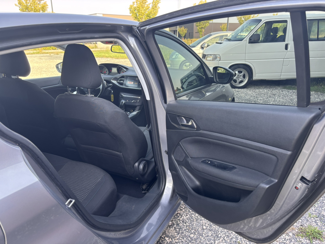 Peugeot 308 — 19