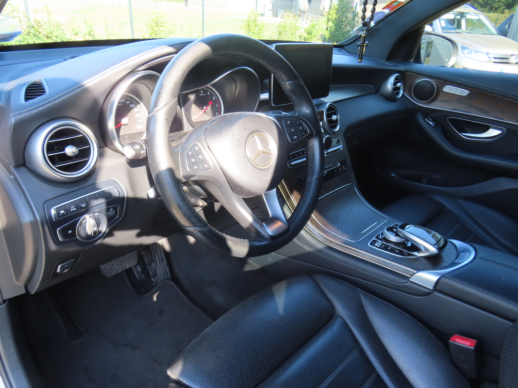 Mercedes GLC coupé — 9