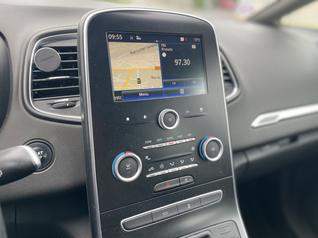 Renault Scenic — 18