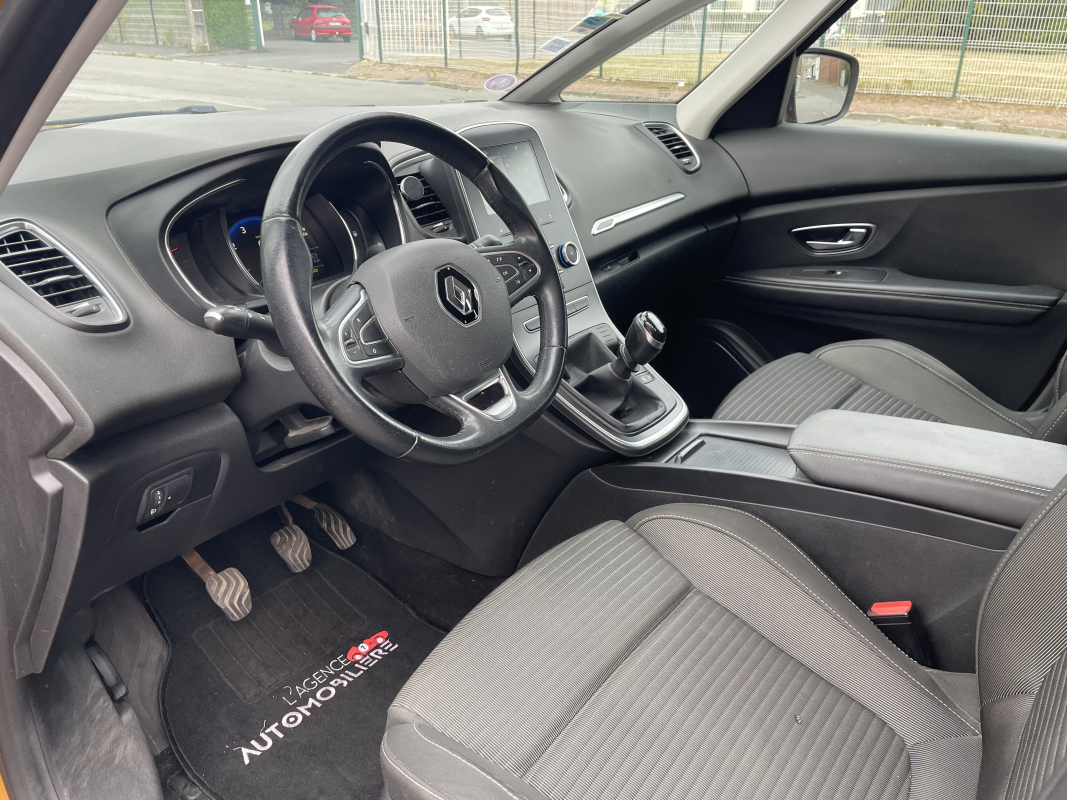 Renault Scenic — 13
