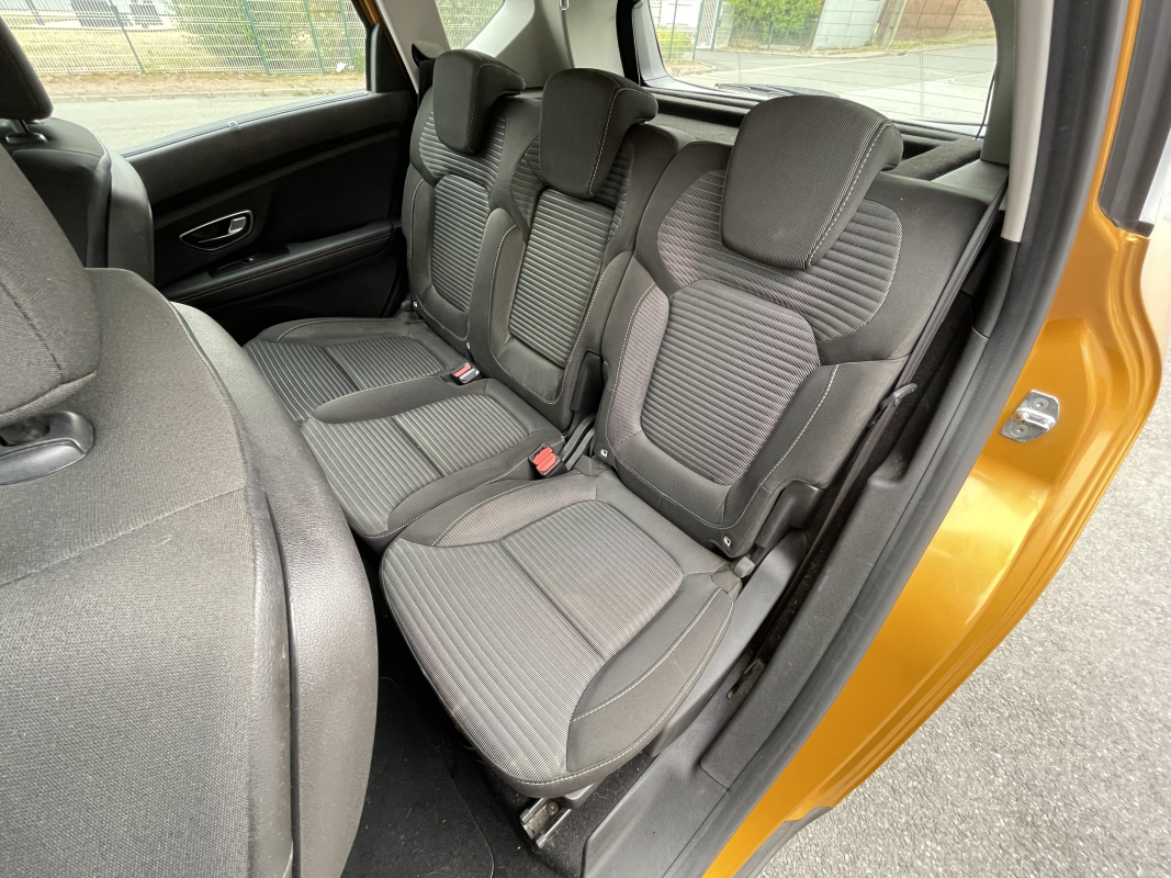 Renault Scenic — 31