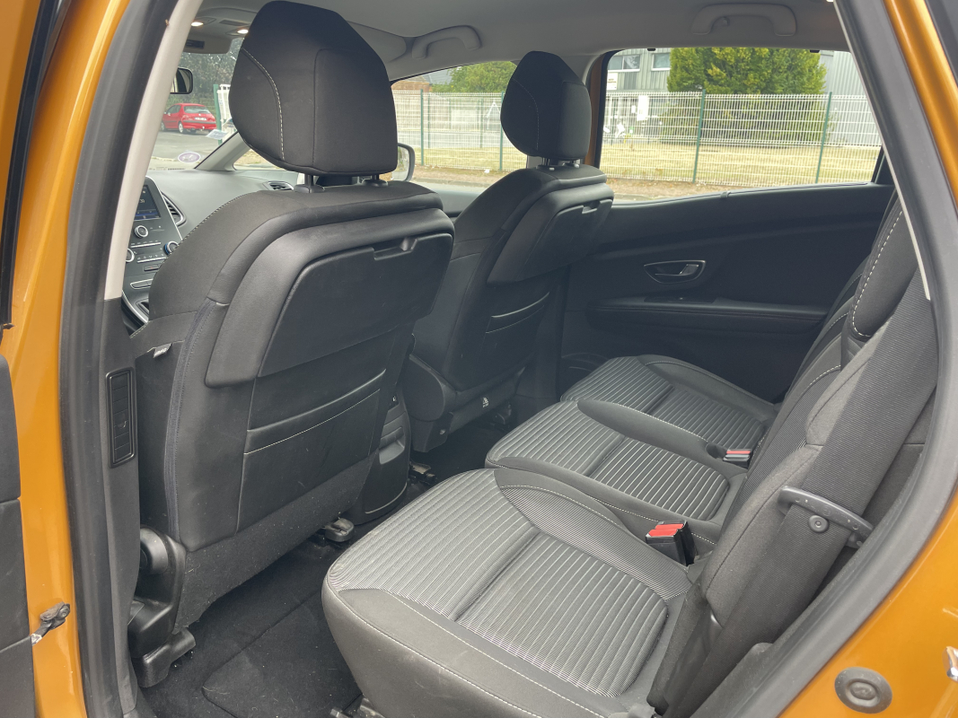 Renault Scenic — 30