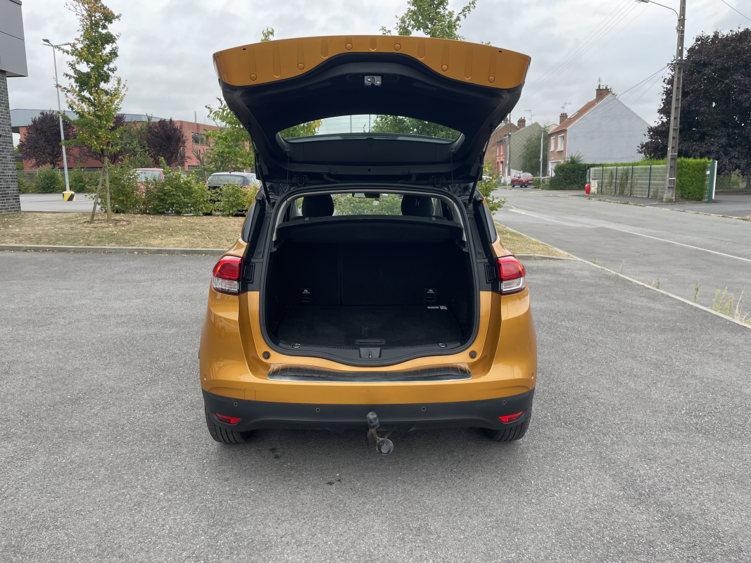 Renault Scenic — 32