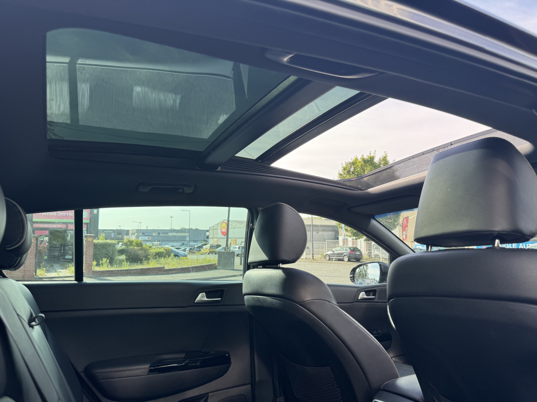 Kia Sportage — 18