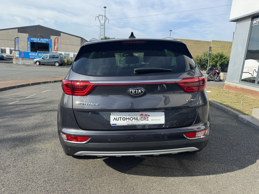 Kia Sportage — 8