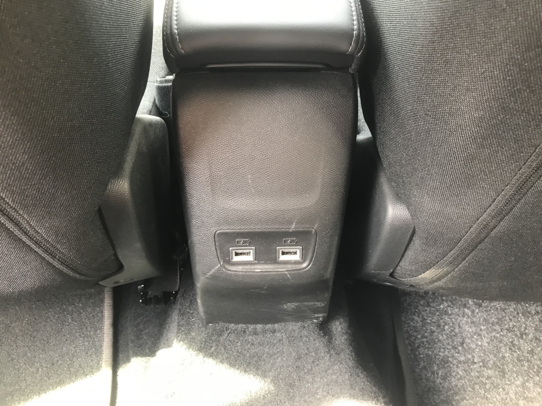 Peugeot e-208 — 27