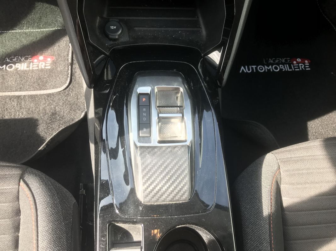 Peugeot e-208 — 17