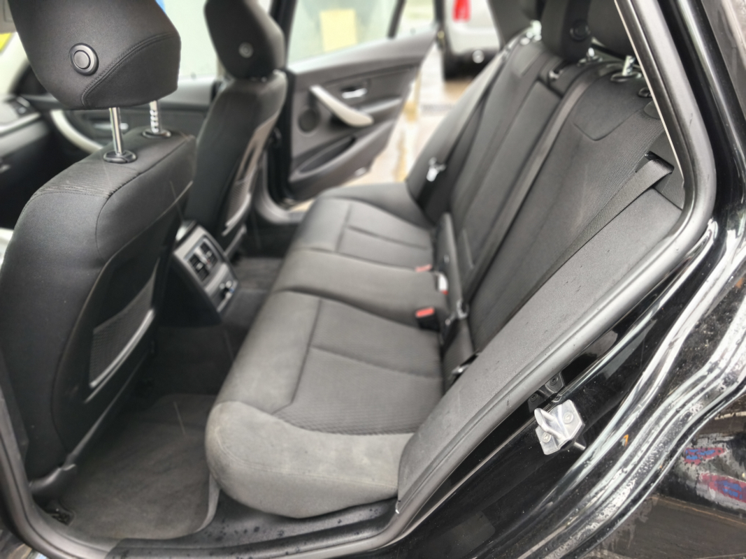 Bmw Série 3 Touring — 21