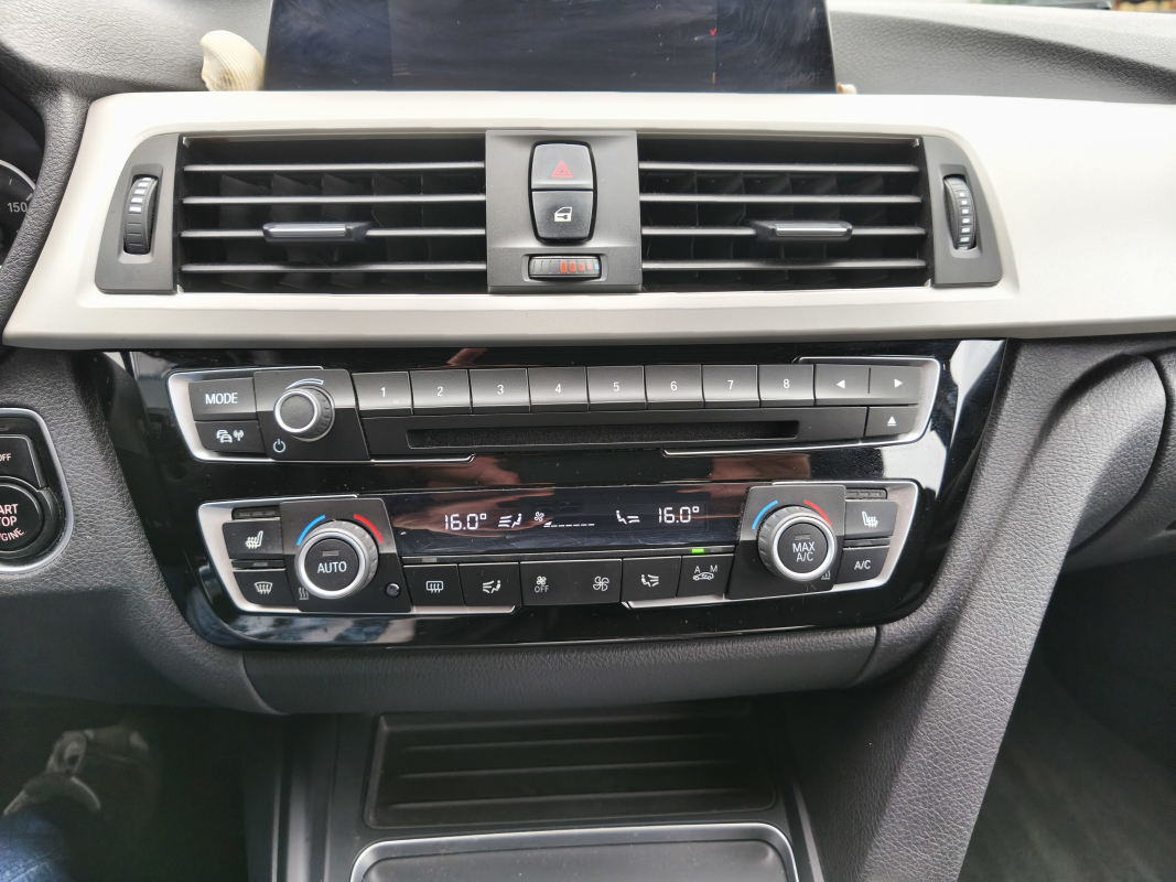 Bmw Série 3 Touring — 16