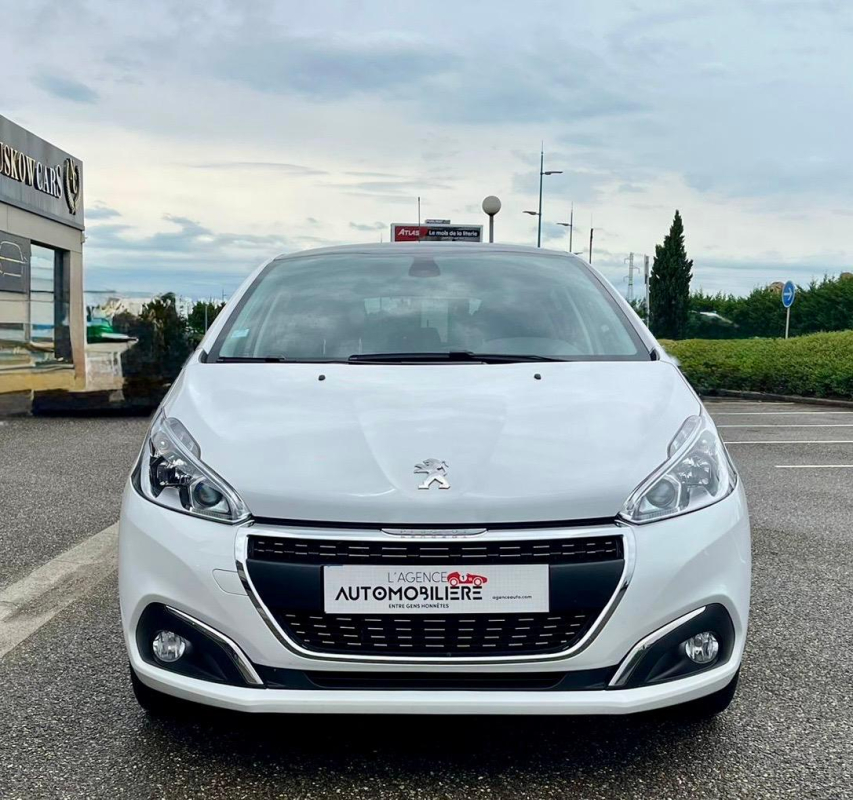 Peugeot 208 — 15