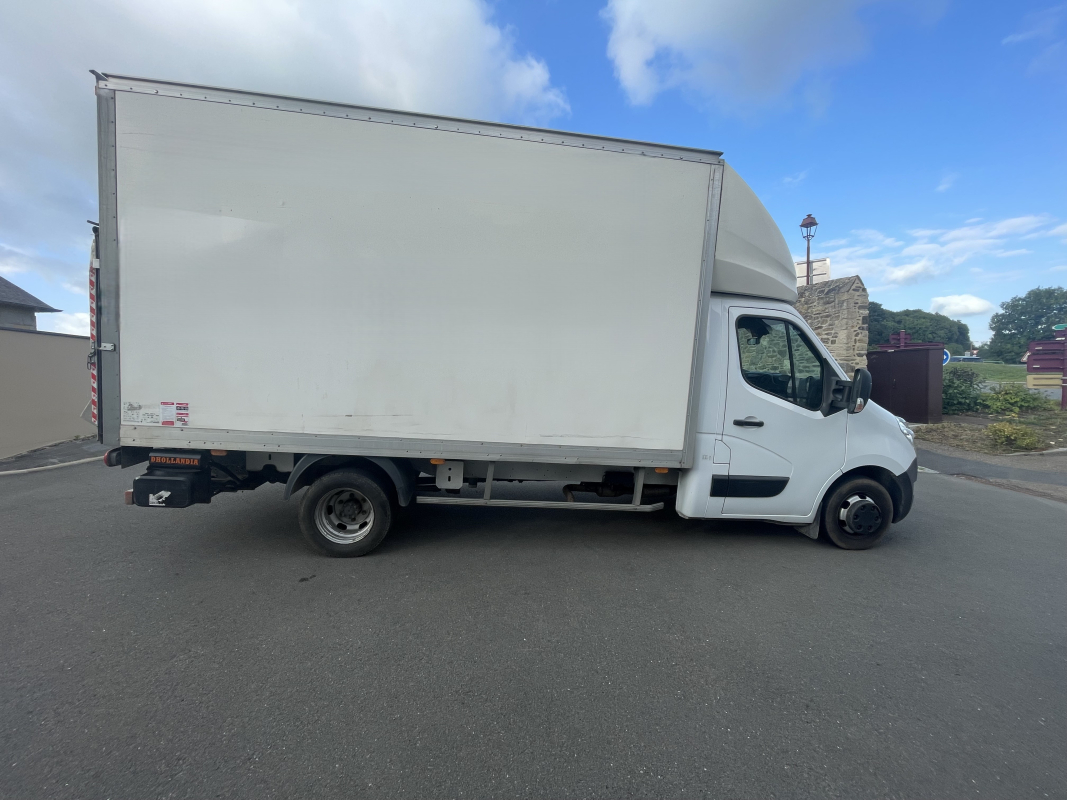 Renault Master — 11