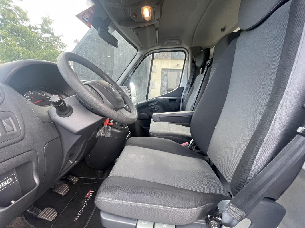 Renault Master — 15