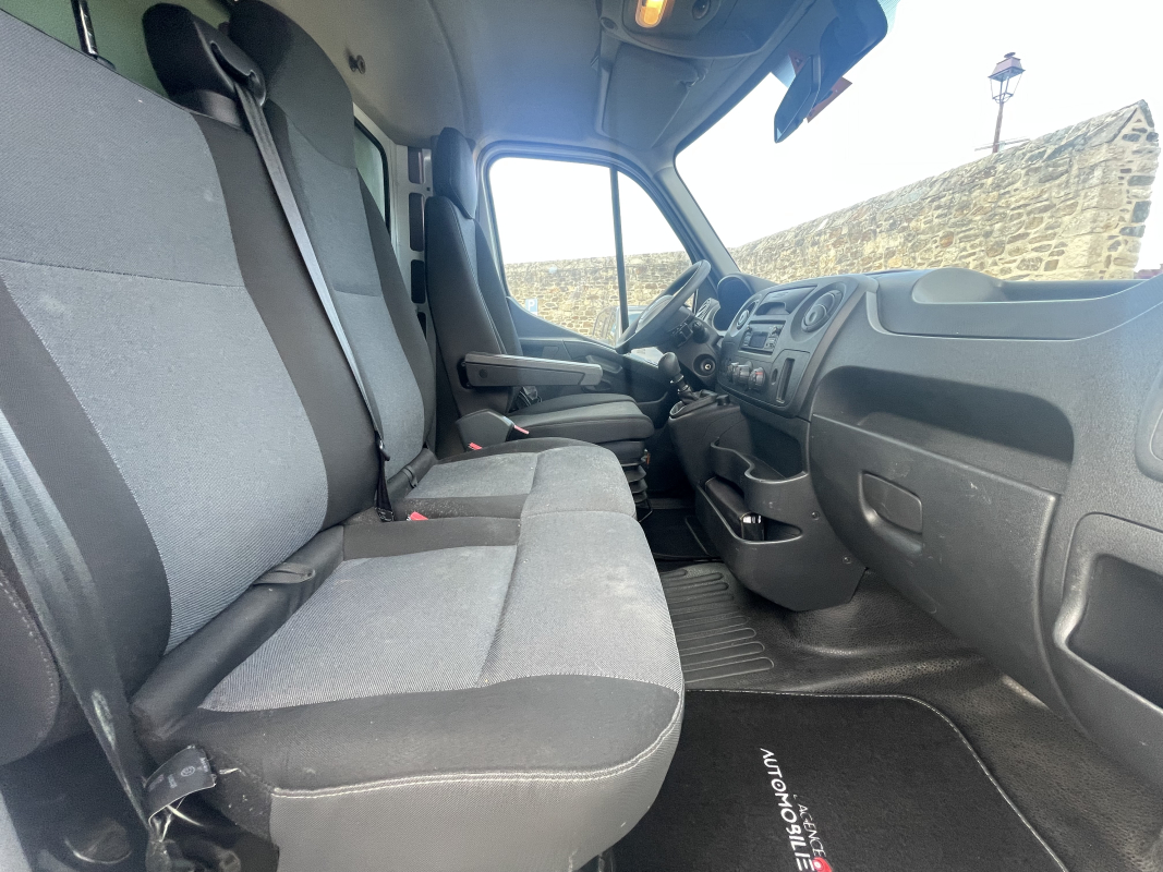 Renault Master — 16