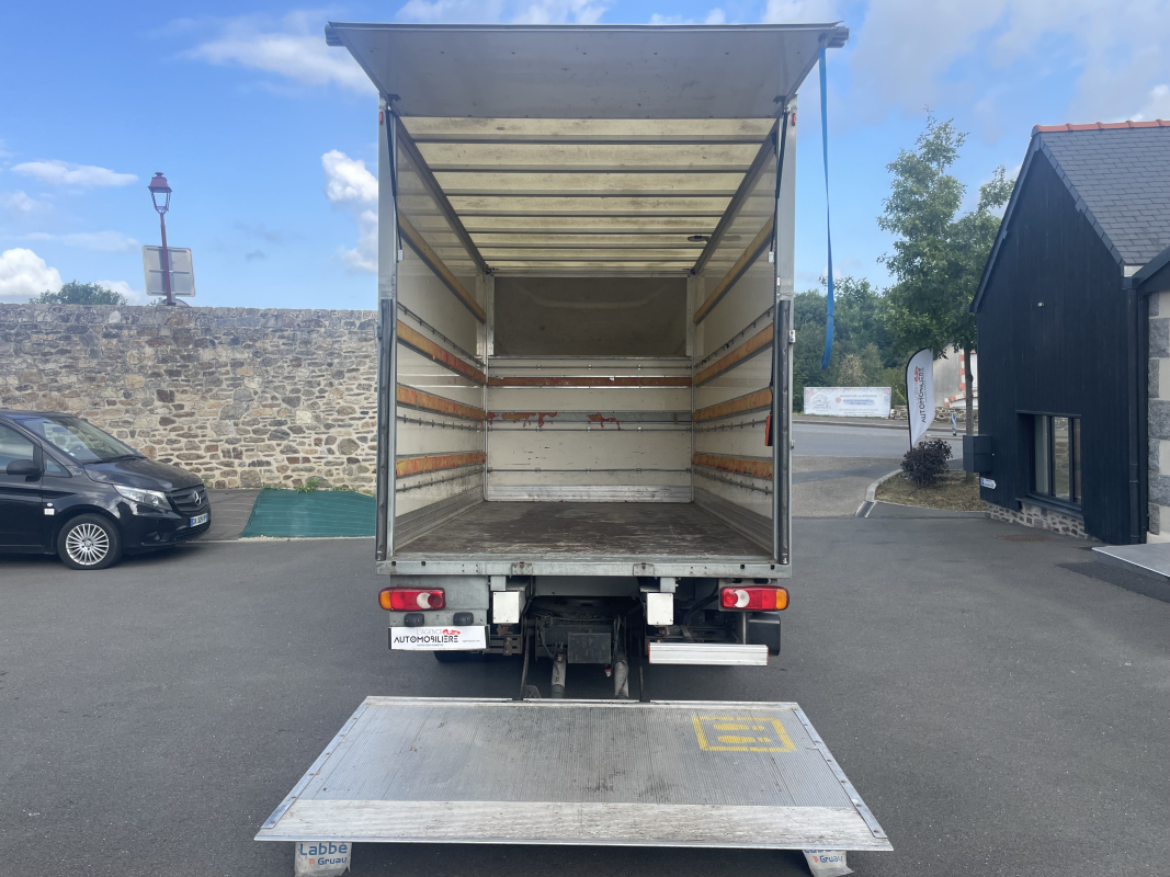 Renault Master — 8