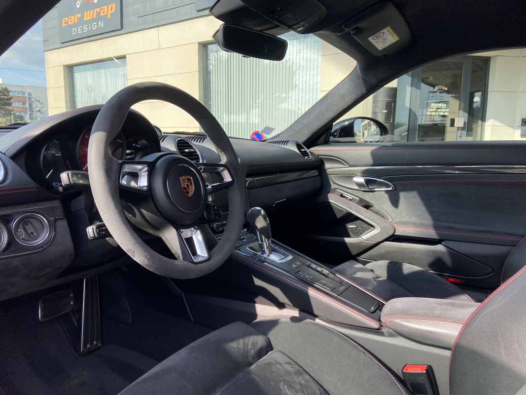 Porsche Cayman — 16