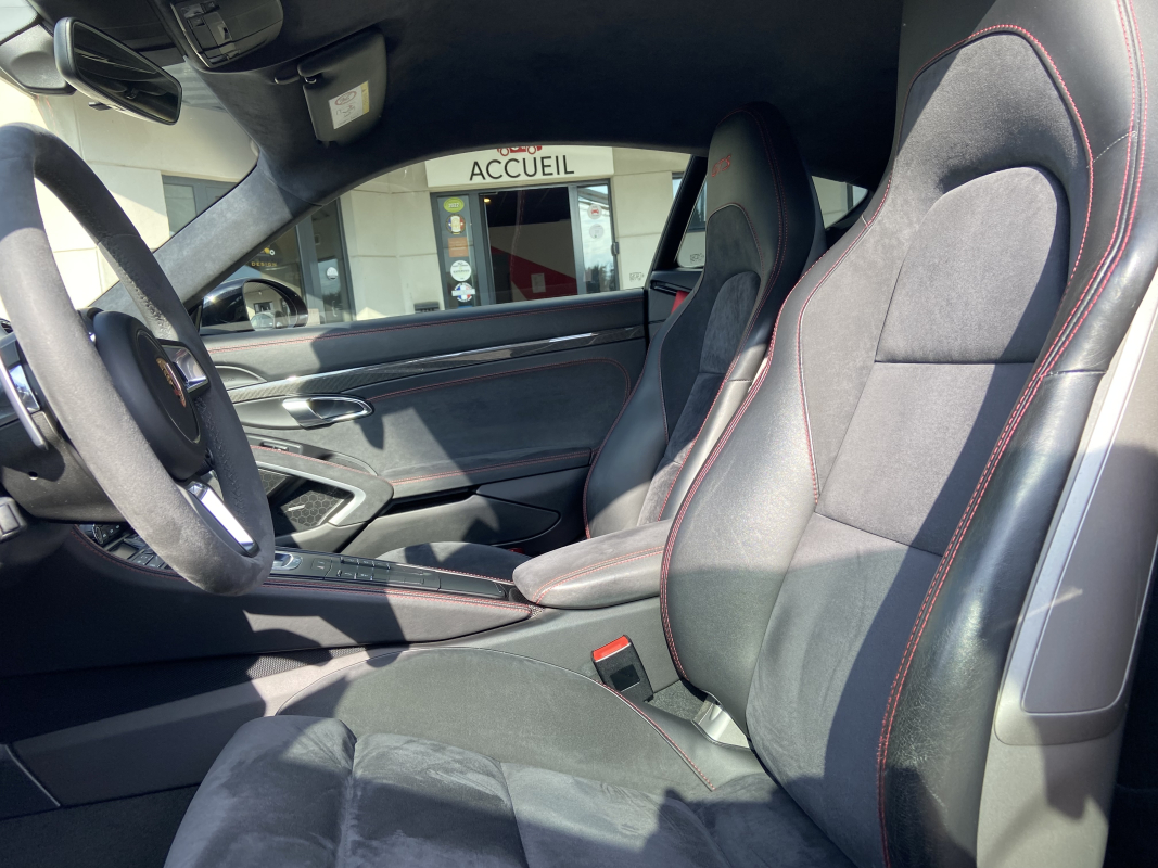 Porsche Cayman — 18