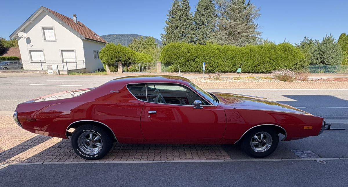 Dodge Charger — 4