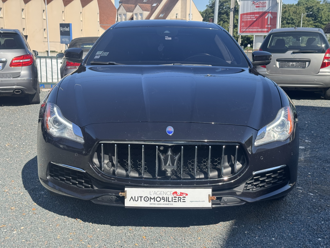 Maserati Quattroporte — 2