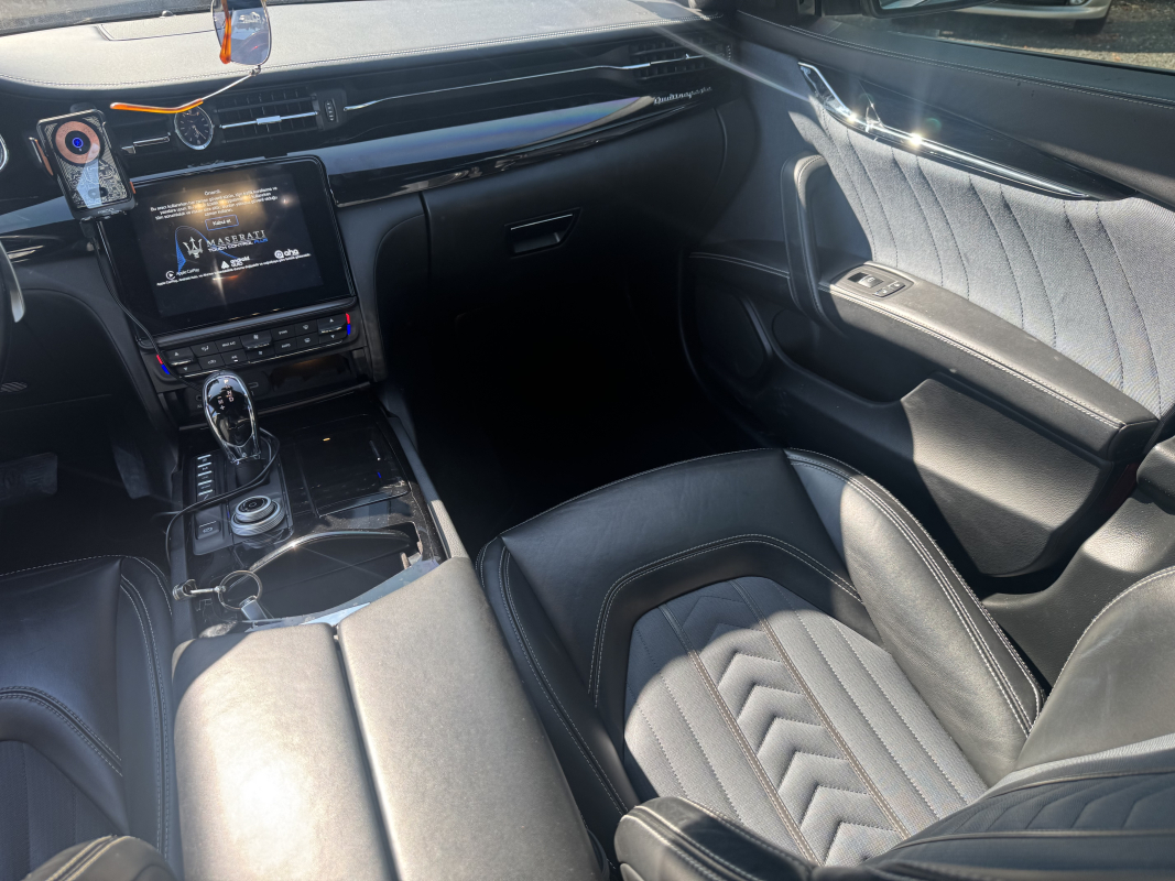 Maserati Quattroporte — 23
