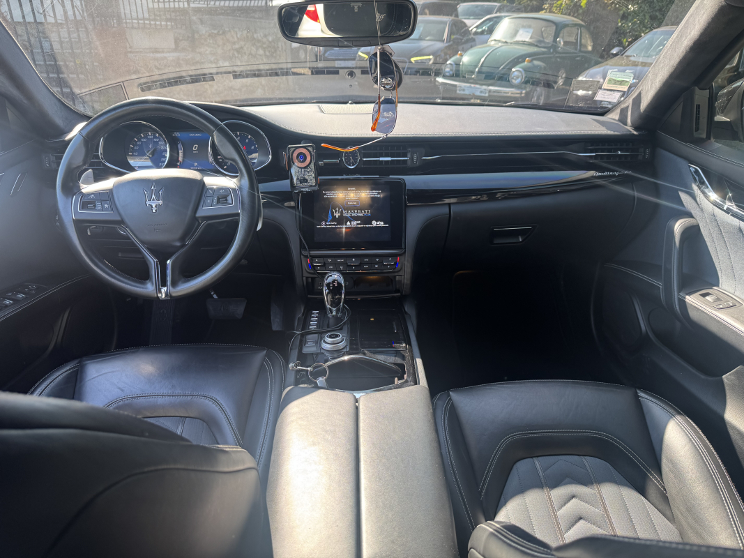 Maserati Quattroporte — 14