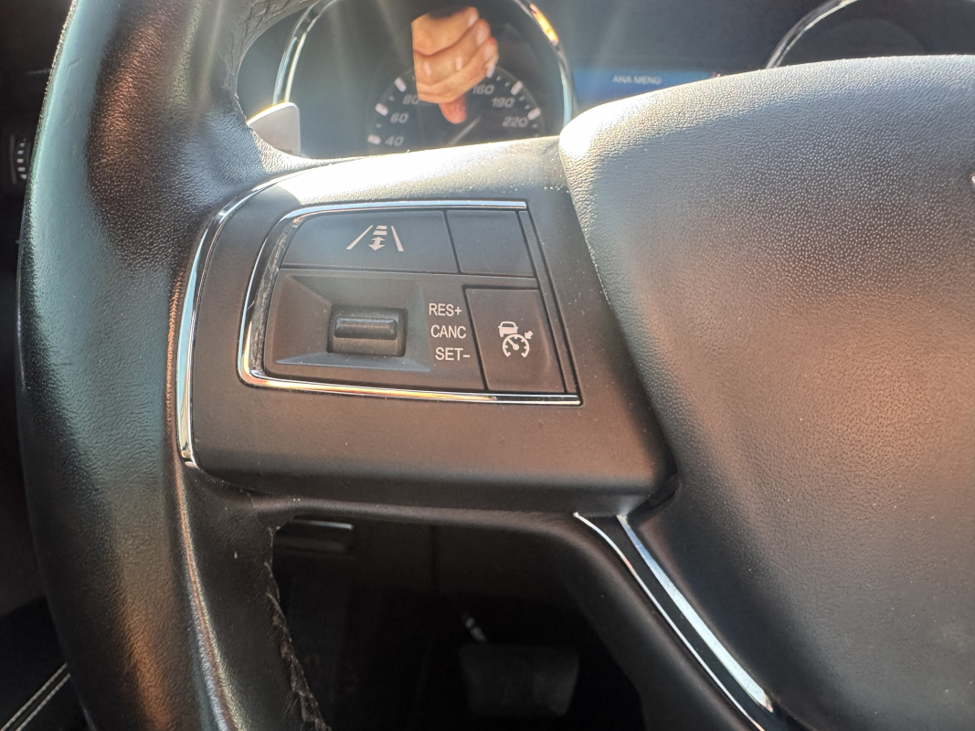 Maserati Quattroporte — 26