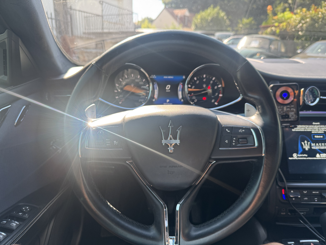 Maserati Quattroporte — 15
