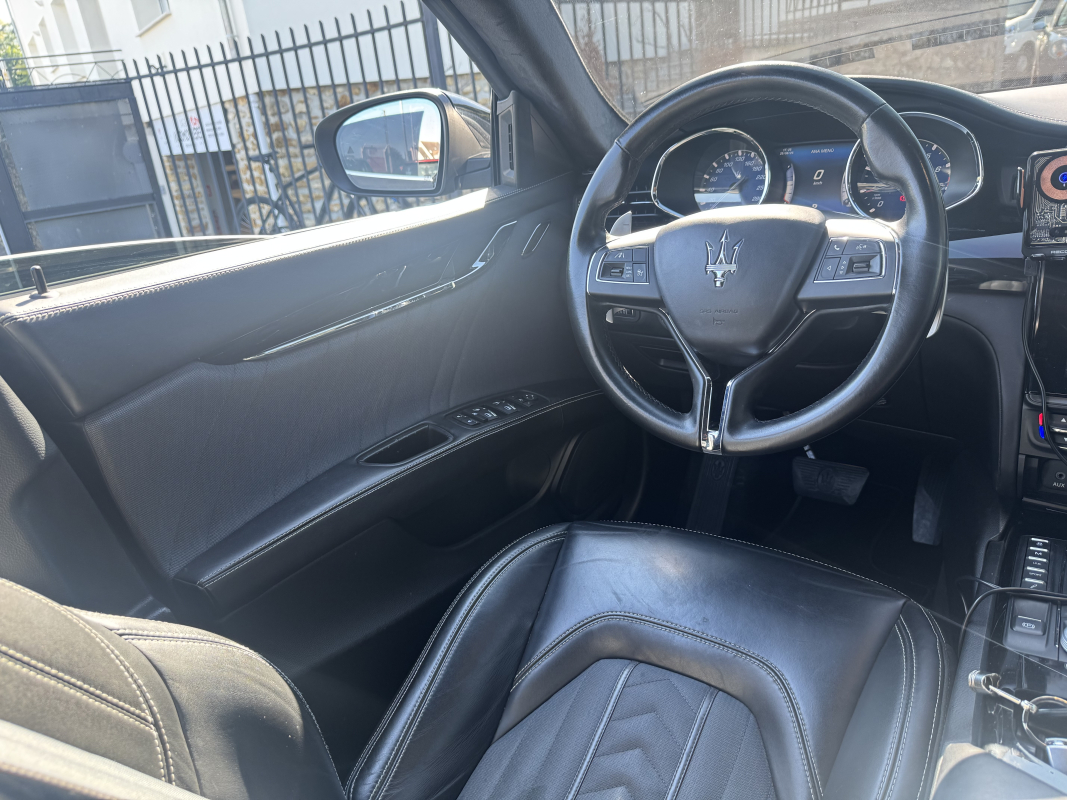 Maserati Quattroporte — 32