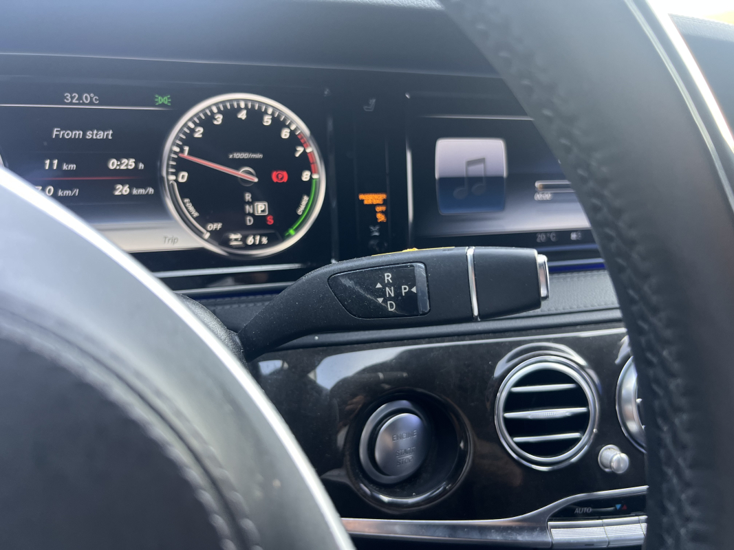 Mercedes Classe S — 21