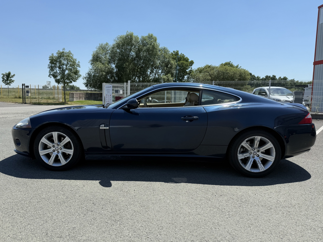Jaguar XK — 8