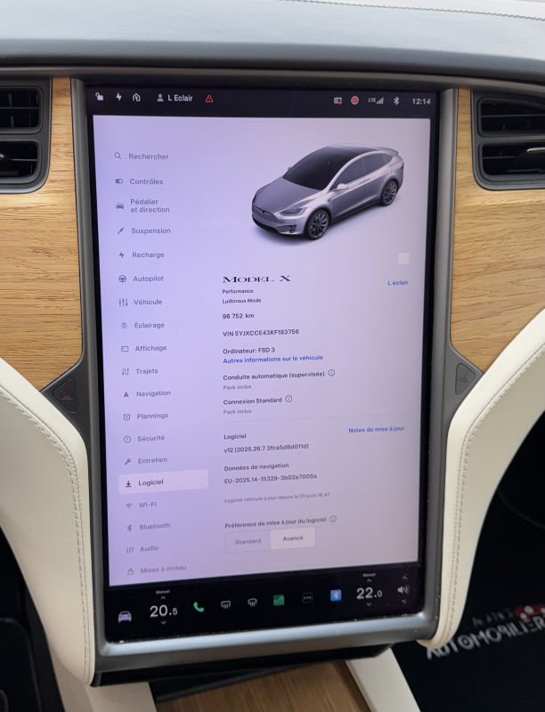 Tesla Model X — 15