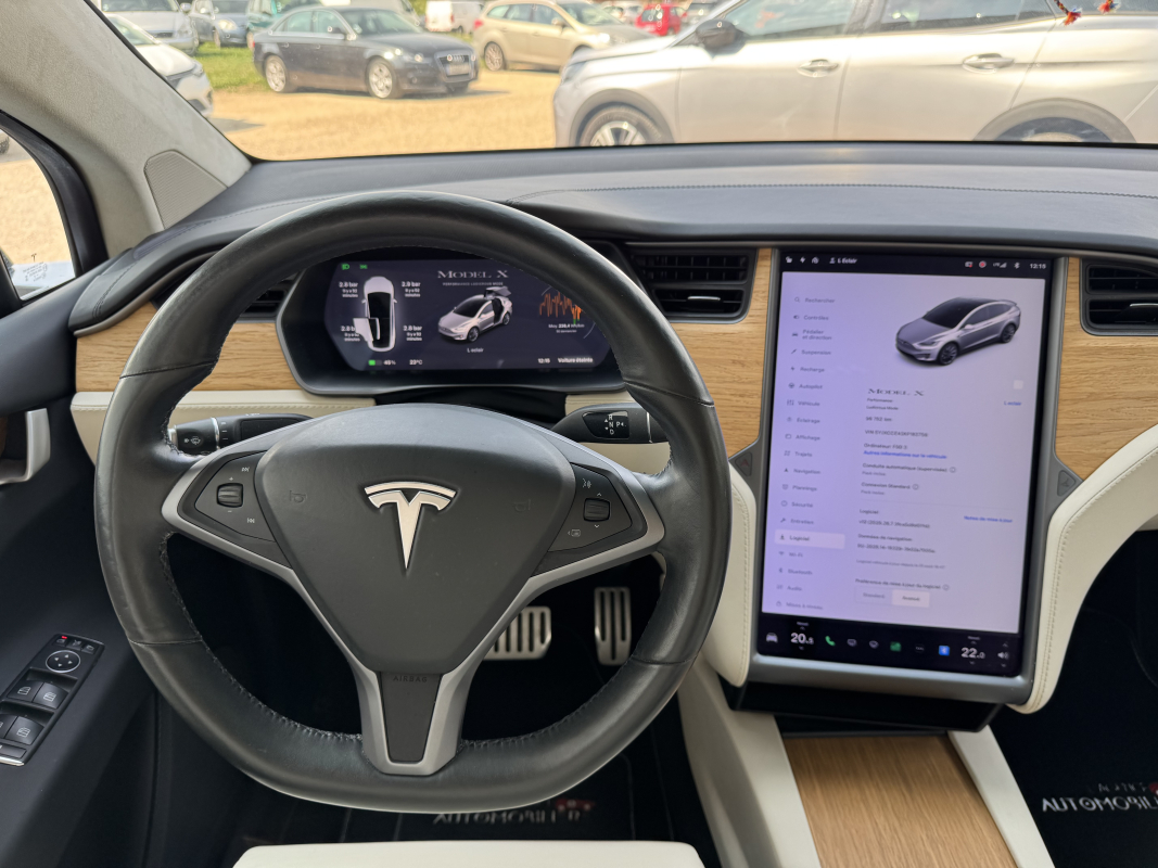 Tesla Model X — 14