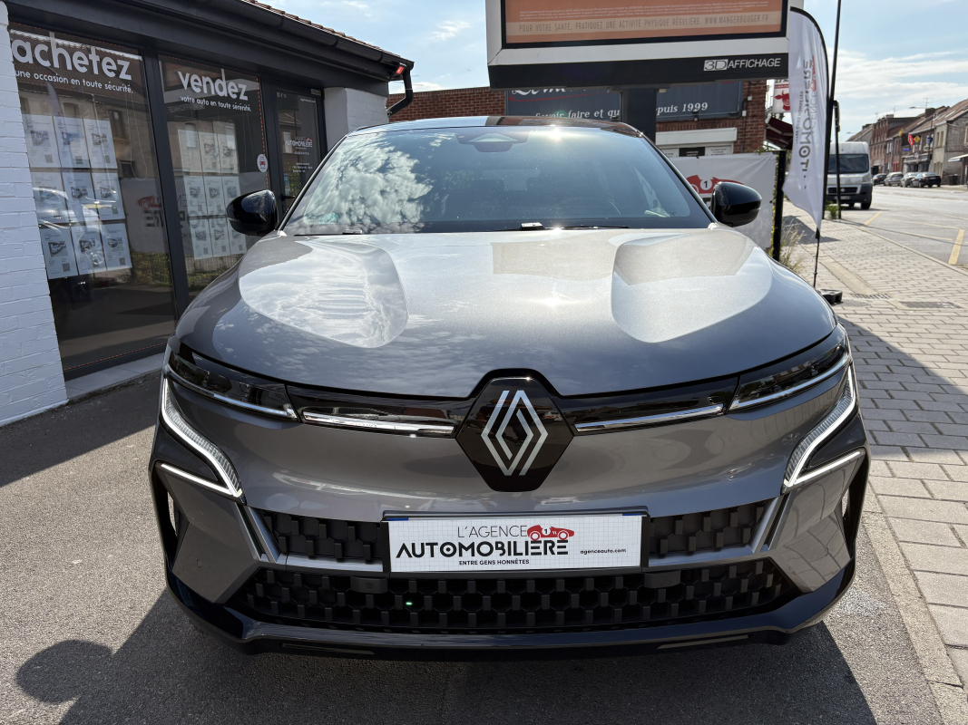 Renault Megane — 9