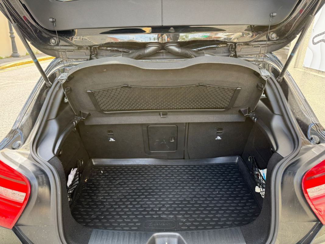 Mercedes Classe A — 23
