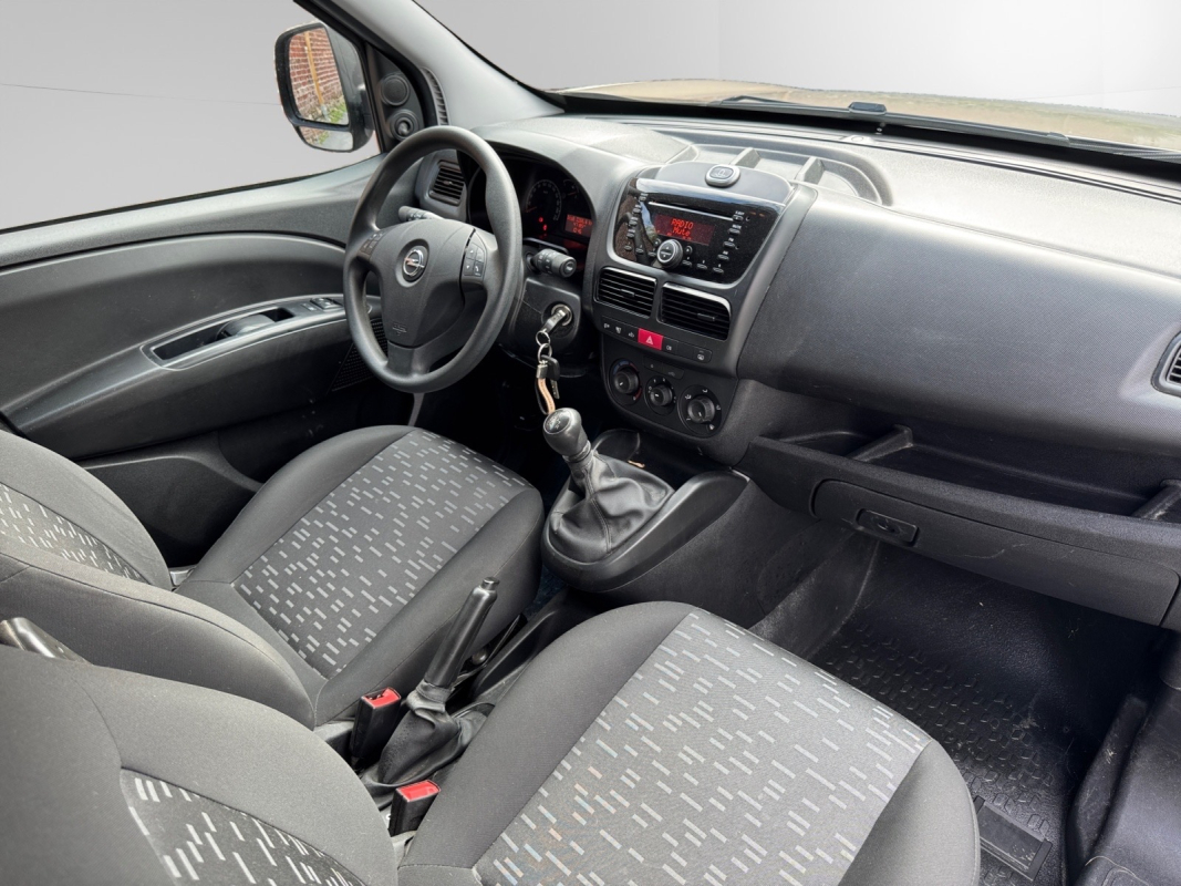 Opel Combo Life — 23