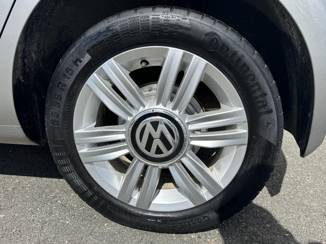 Volkswagen UP — 19