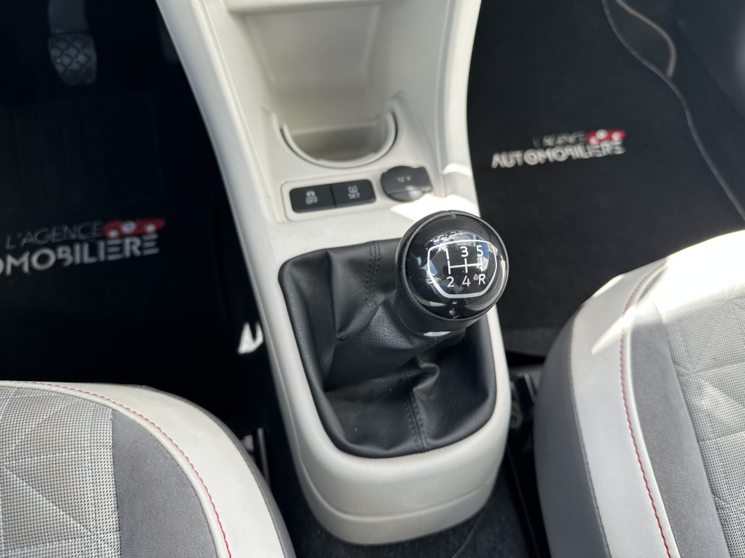 Volkswagen UP — 33
