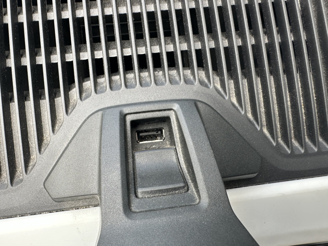 Volkswagen UP — 29