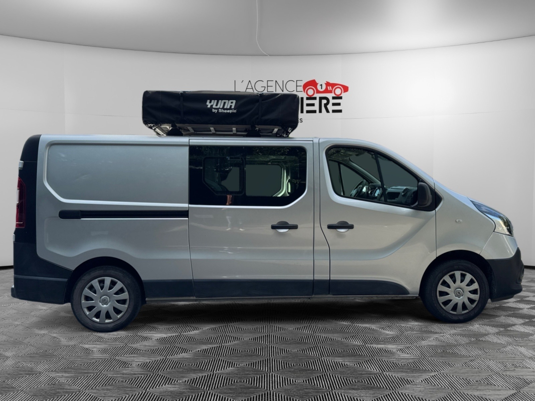 Renault Trafic Combi — 5