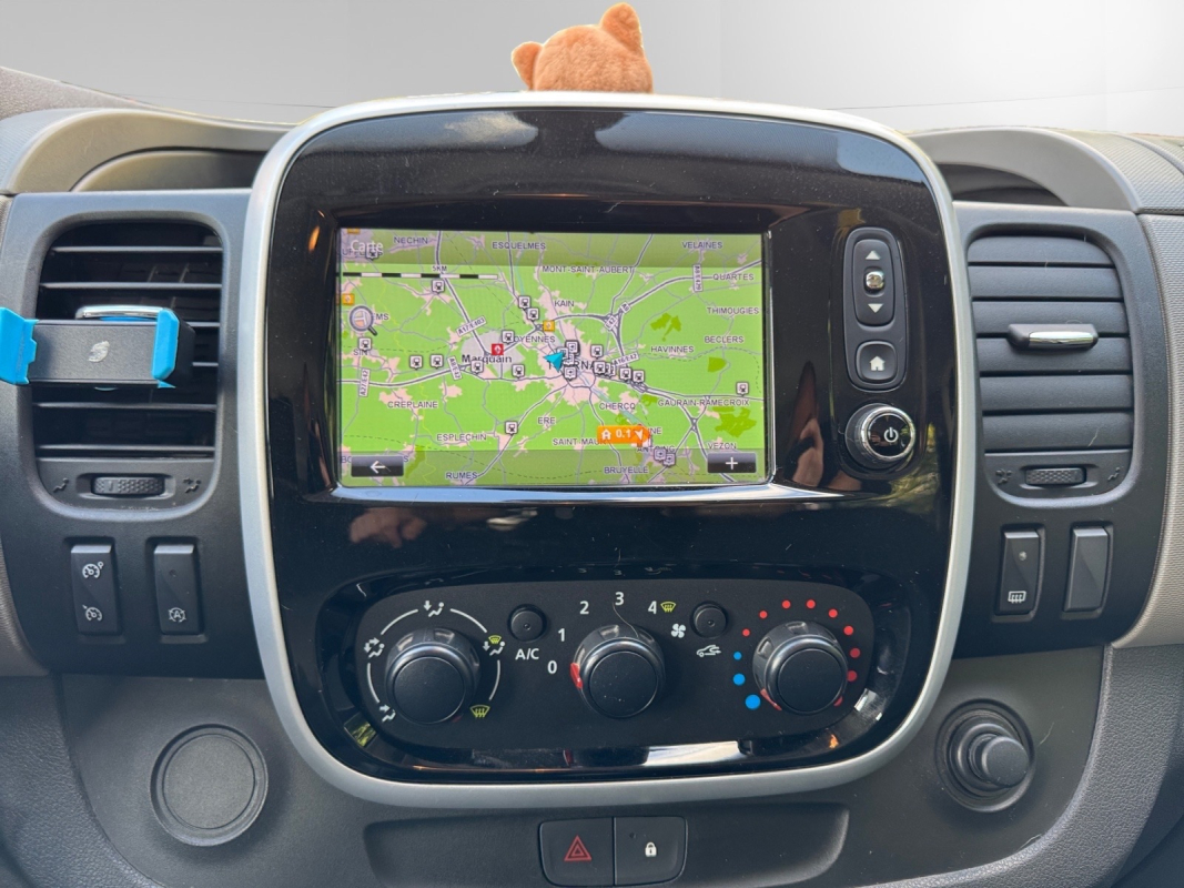 Renault Trafic Combi — 20