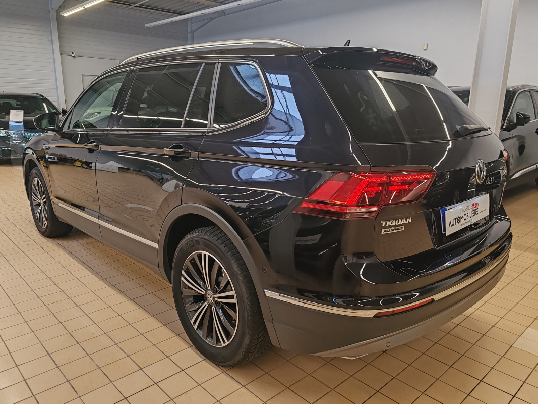 Volkswagen Tiguan Allspace — 8