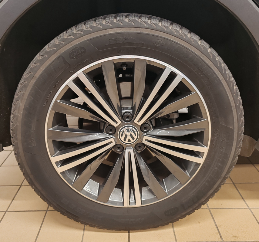 Volkswagen Tiguan Allspace — 32