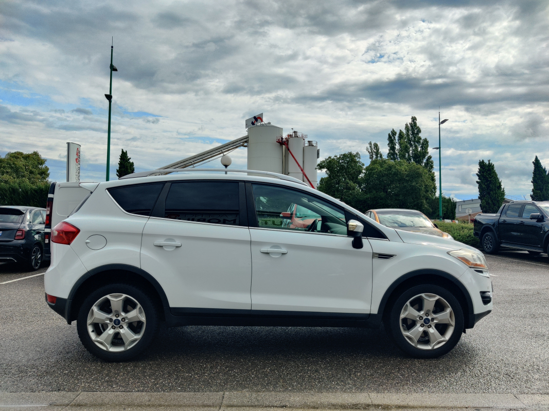 Ford Kuga — 7