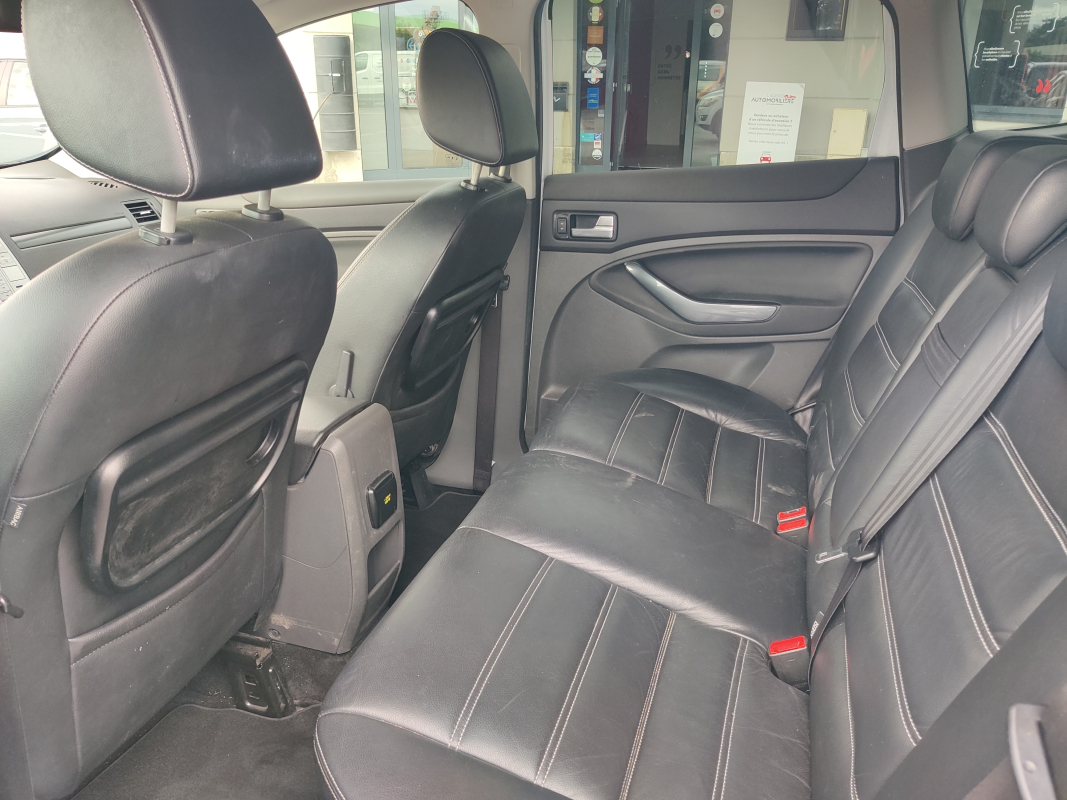Ford Kuga — 35