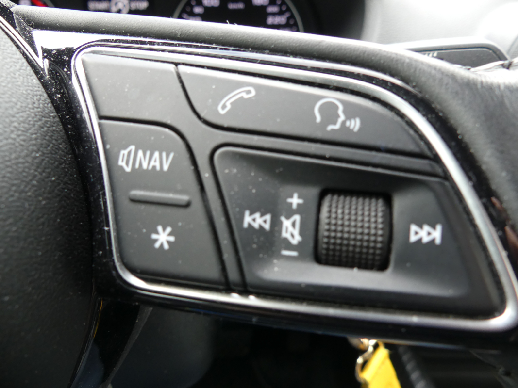 Audi Q2 — 30