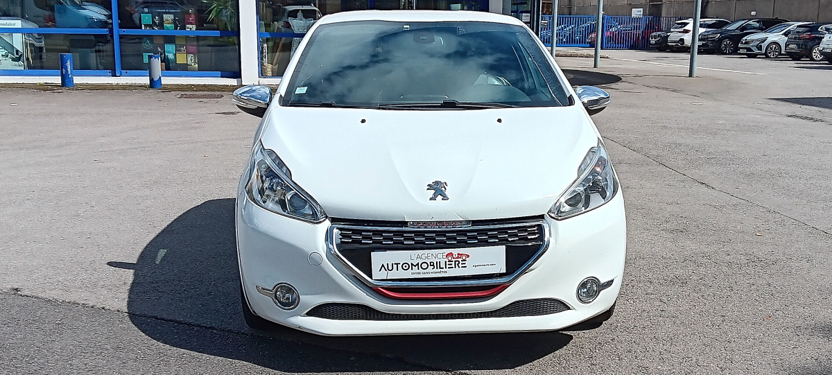 Peugeot 208 — 2