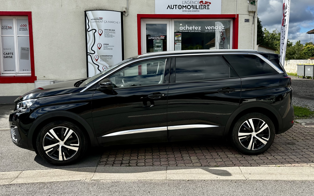 Peugeot 5008 — 8
